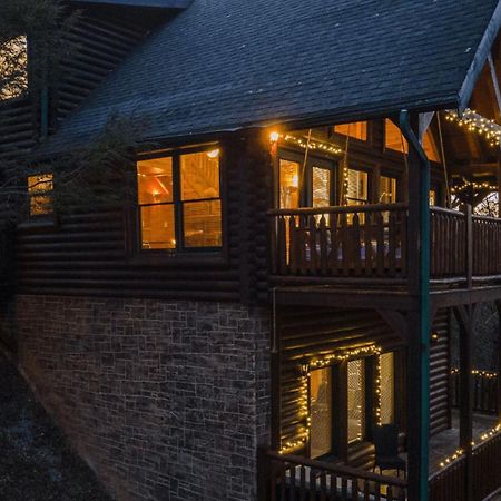 גטלינבורג Stunning Mountain Cabin W Hot Tub מראה חיצוני תמונה