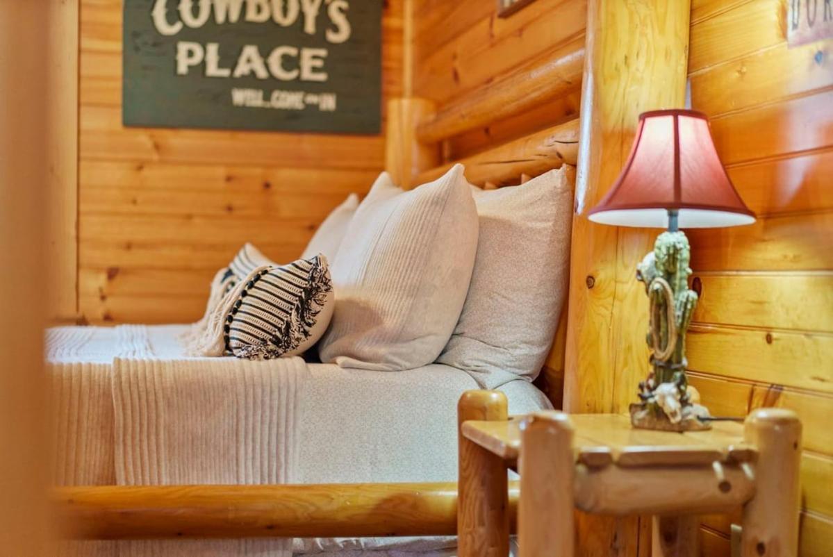 גטלינבורג Stunning Mountain Cabin W Hot Tub מראה חיצוני תמונה