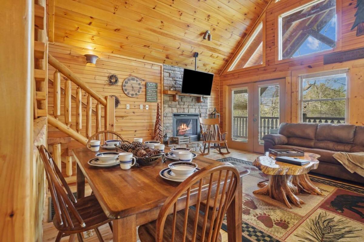 גטלינבורג Stunning Mountain Cabin W Hot Tub מראה חיצוני תמונה